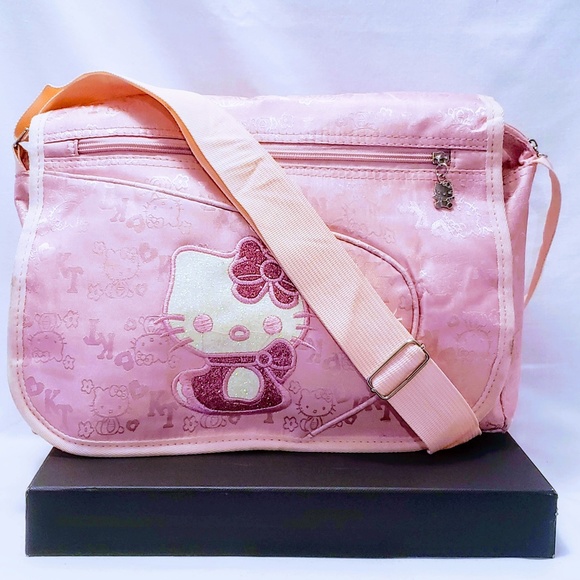 Hello Kitty Nylon Laptop Messenger bag🦄💋 - Picture 3 of 7